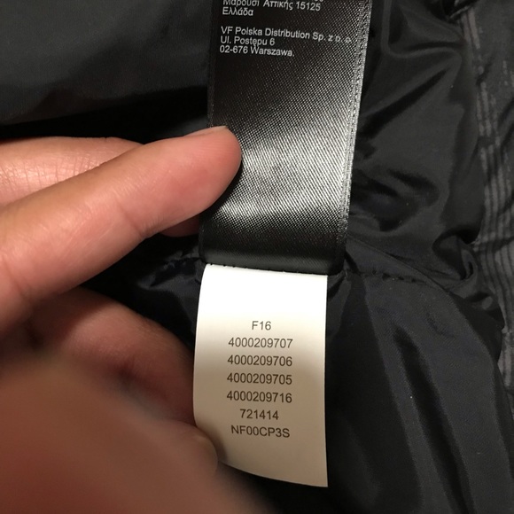 The north face inside shell - Picture 6 of 6